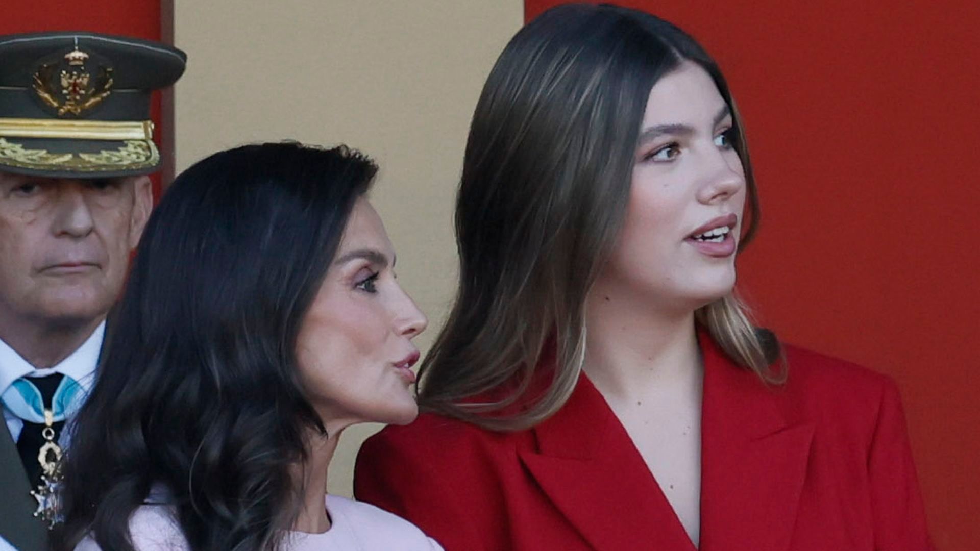 La reina Letizia y la infanta Sofía este 12 de octubre