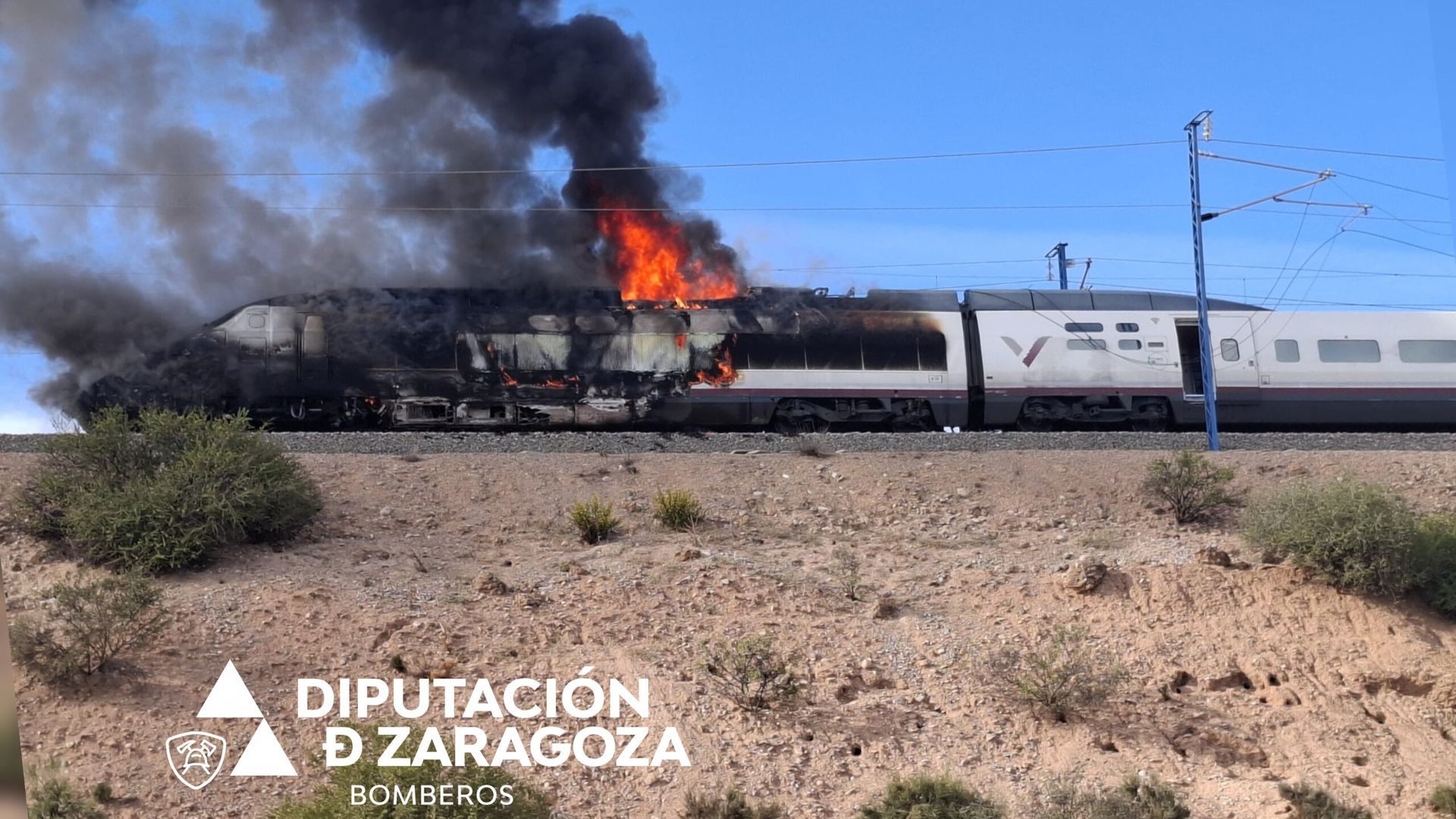 Un incendio en un vagón de un AVE en Ricla, Zaragoza, obliga a cortar la circulación entre Madrid y Barcelona Un incendio en un vagón de un AVE en Ricla, Zaragoza, obliga a cortar la circulación entre Madrid y Barcelona