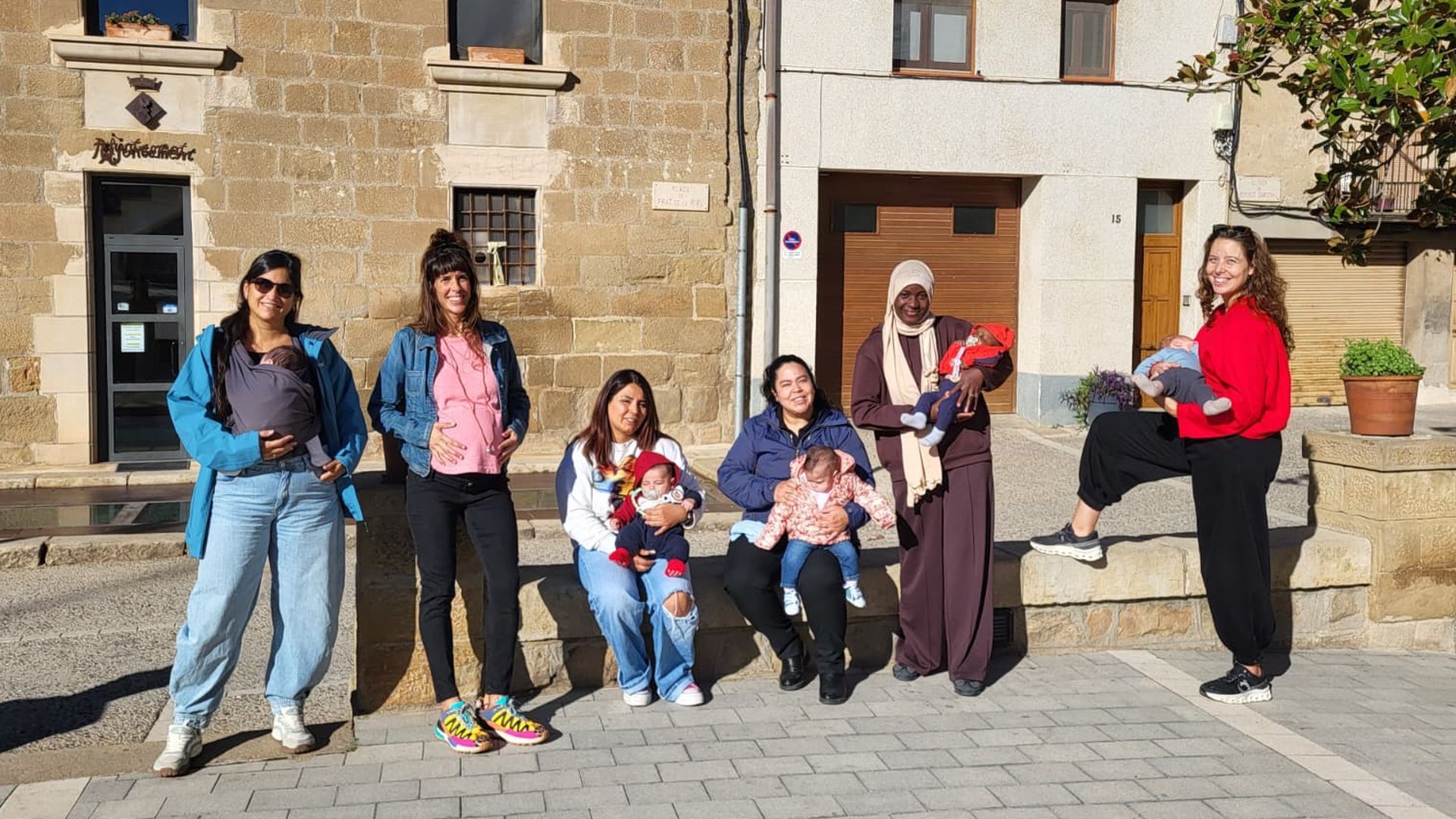 Algunas de las madres, reunidas en Montgai (Lleida) Algunas de las madres, reunidas en Montgai (Lleida)
