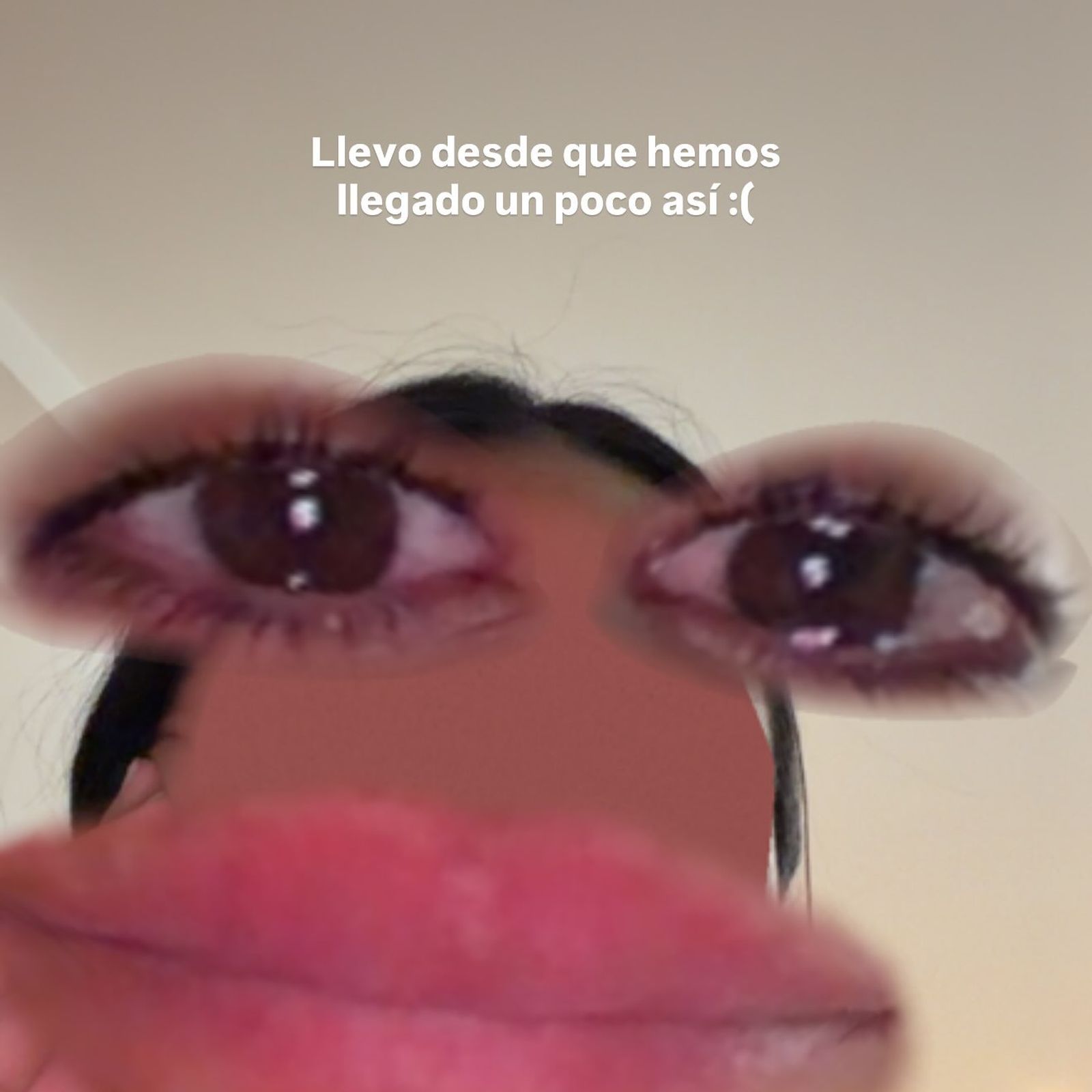 Claudia llorando en sus 'stories'