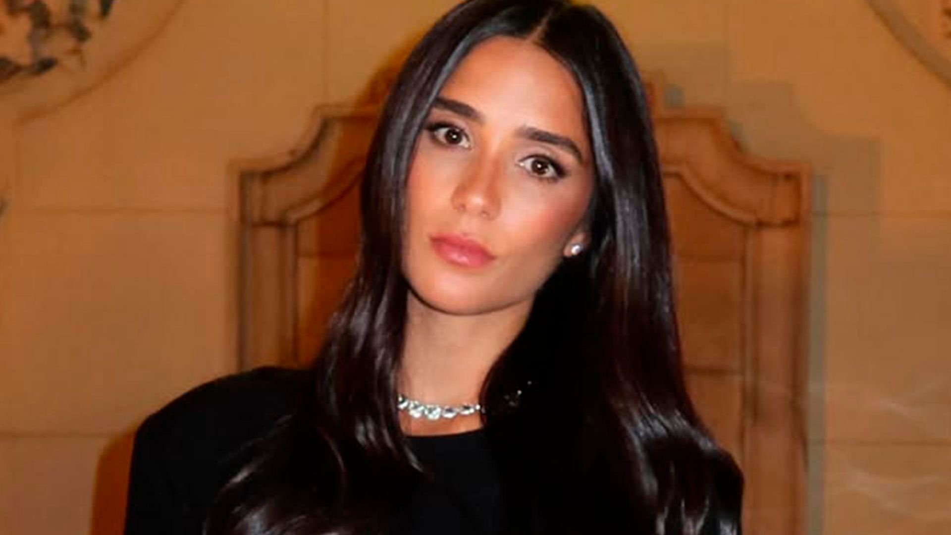 Claudia Martínez rompe a llorar y explica el motivo de su tristeza Claudia Martínez rompe a llorar y explica el motivo de su tristeza