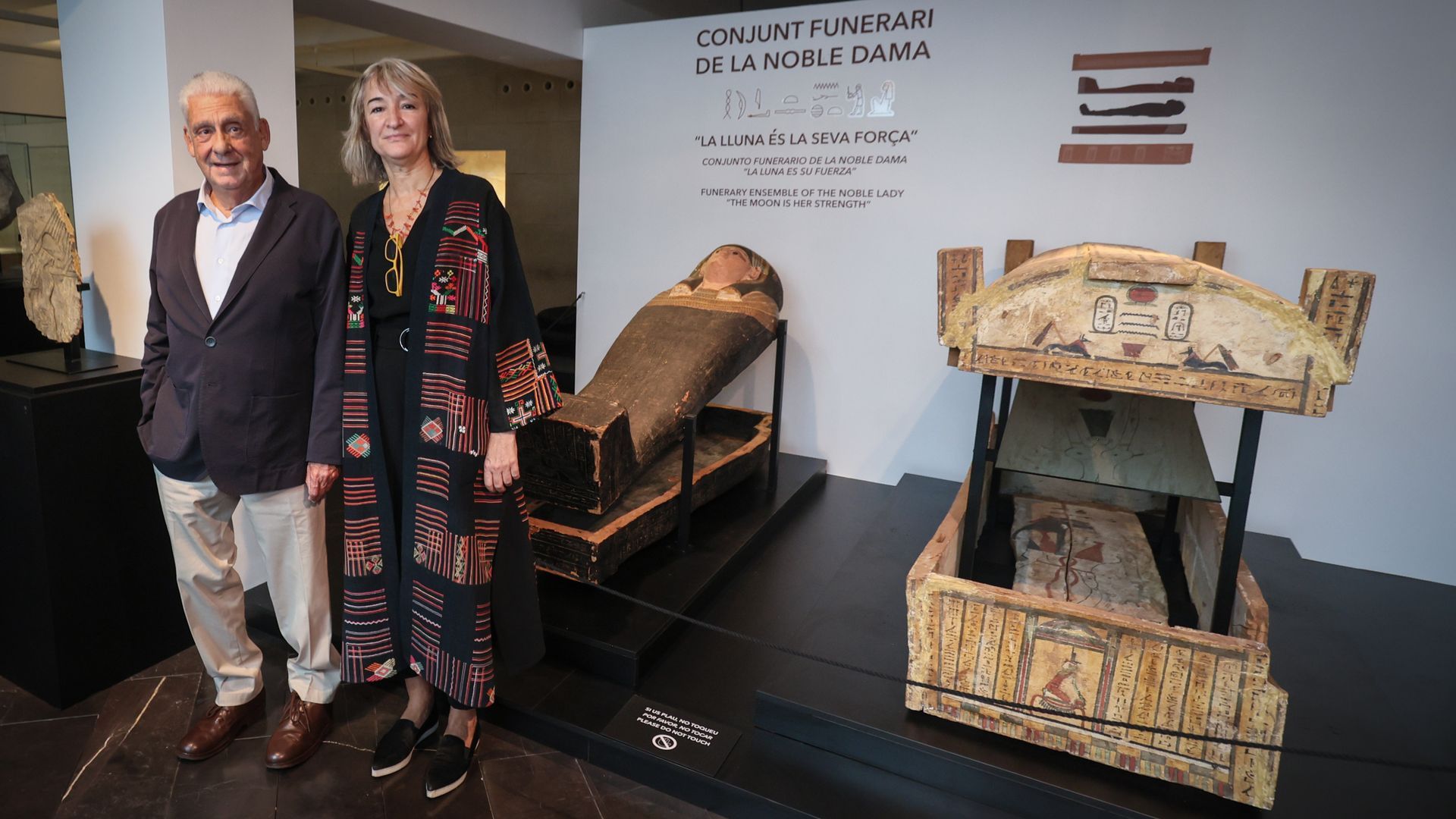 El fundador del museo y la directora, junto a las incorporaciones