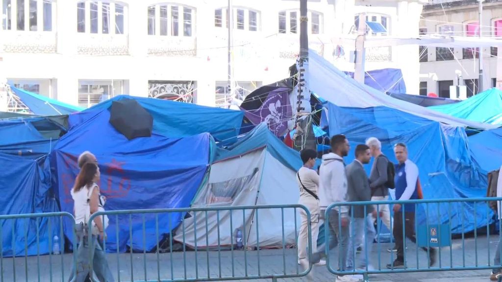 Normalidad en la acampada de Sol tras la jornada de tensión el 12 de octubre: así es su protocolo de seguridad