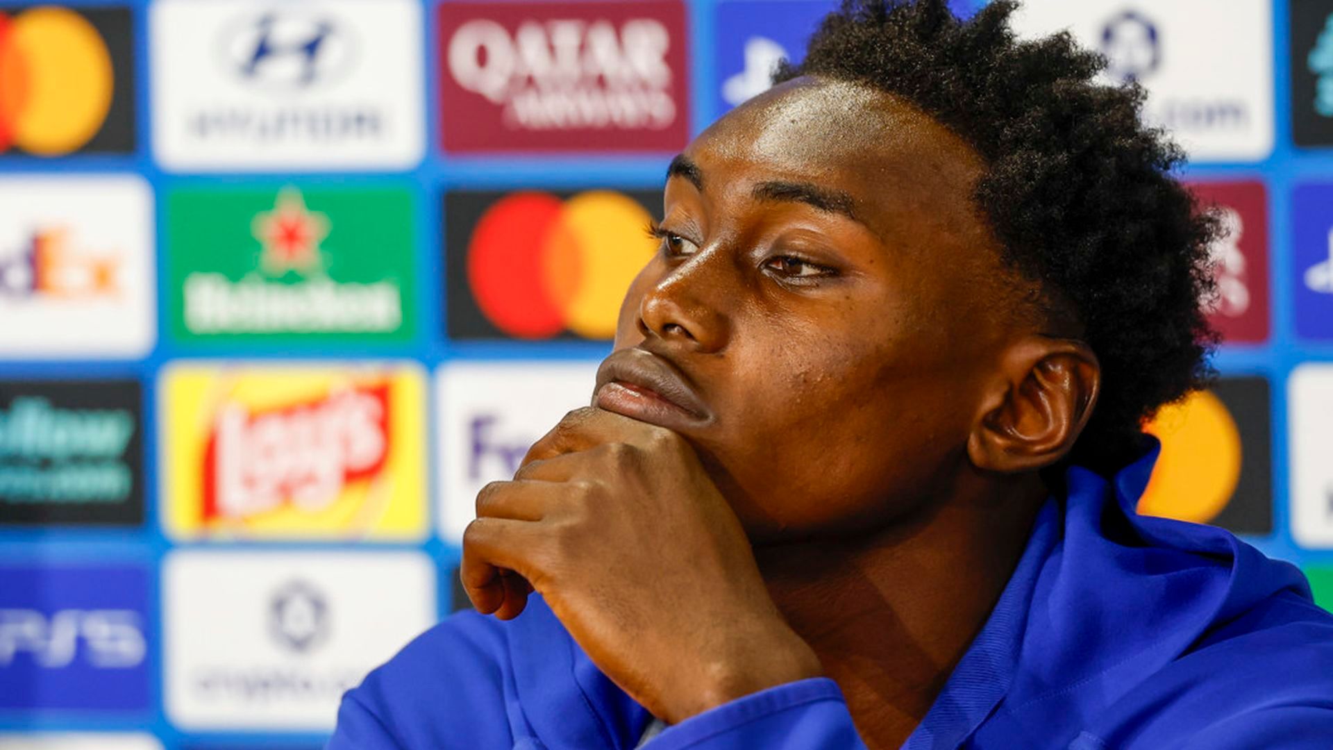 Samu Aghehowa, en la rueda de prensa previa al Betis - Porto FC