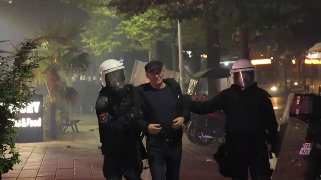 23 detenidos y 20 heridos en una protesta estudiantil en Albania