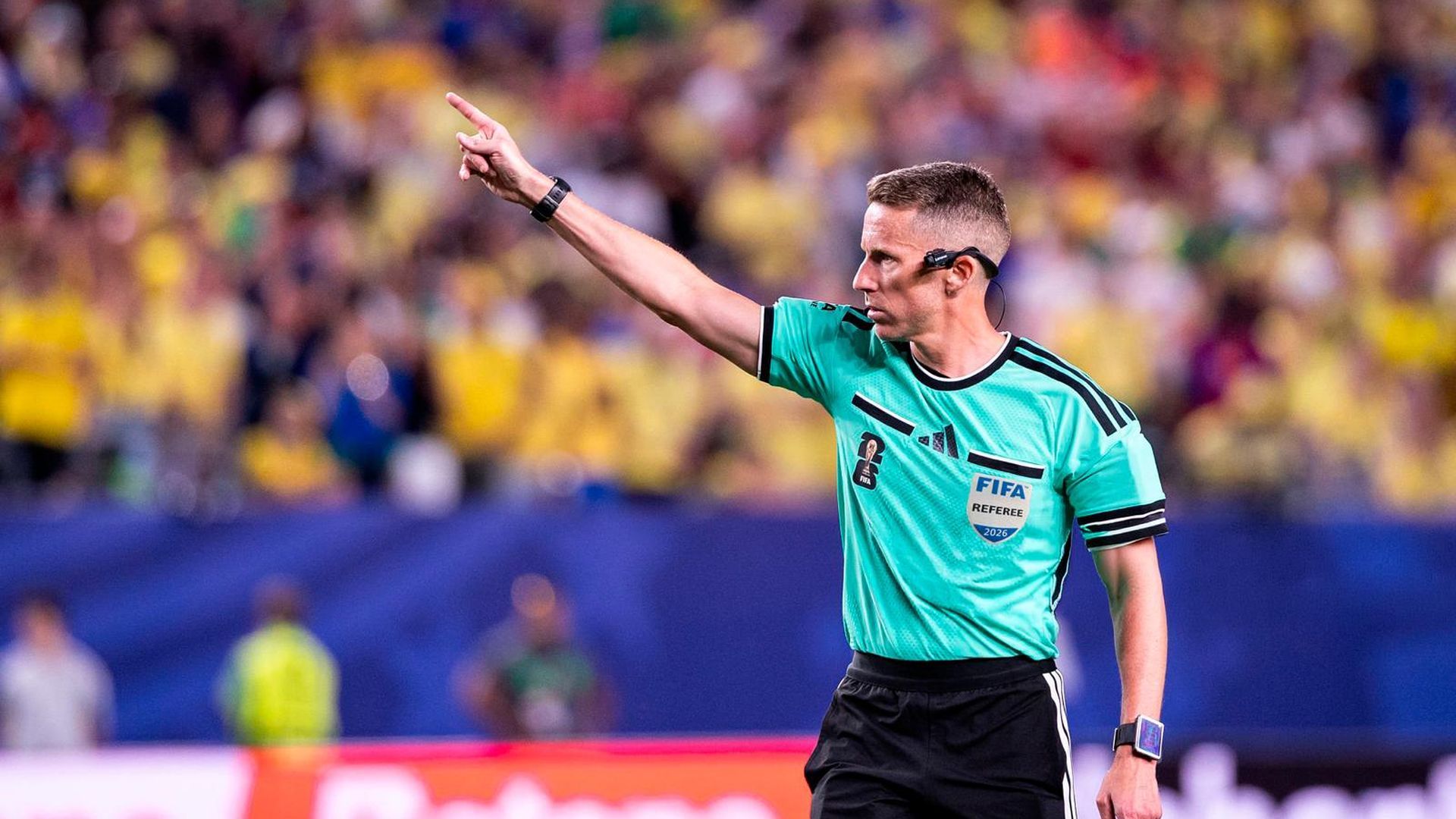 Alejandro Hernández durante un partido del Mundial 2026