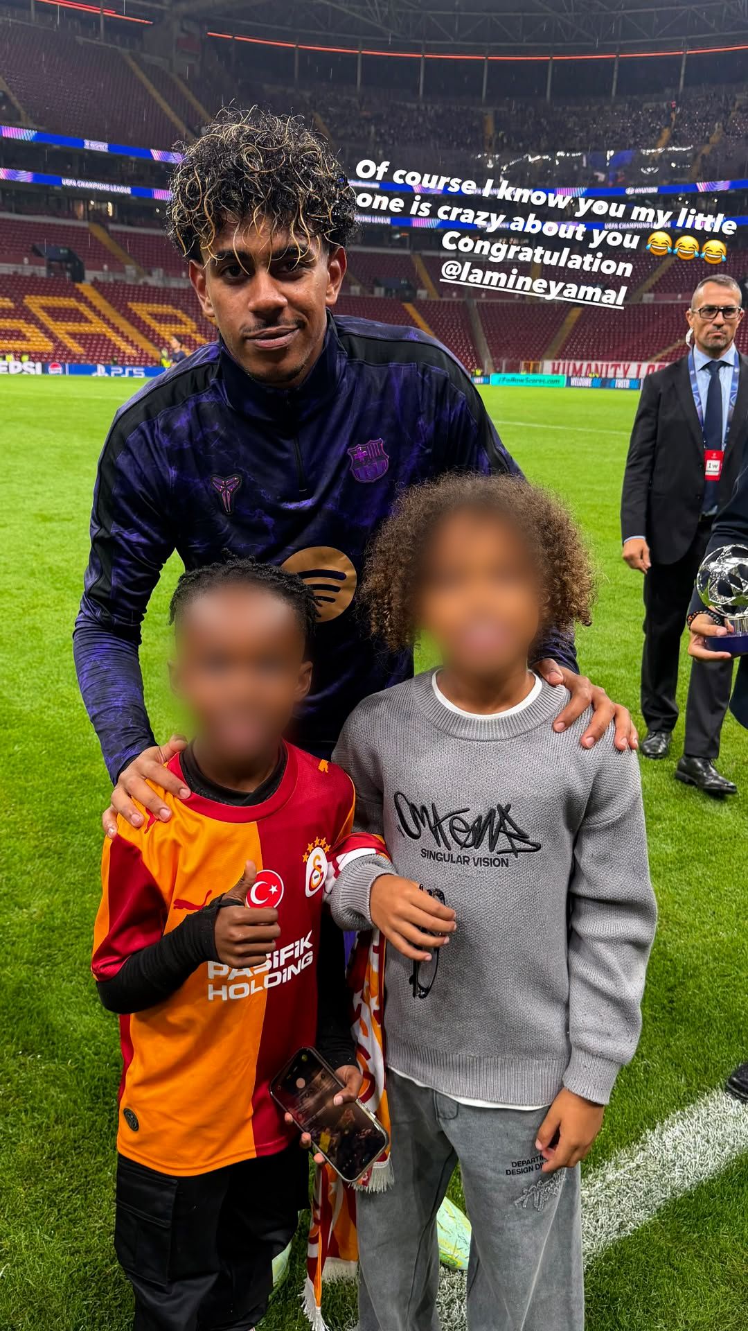 Lamine Yamal, con los hijos de Mario Lemina
