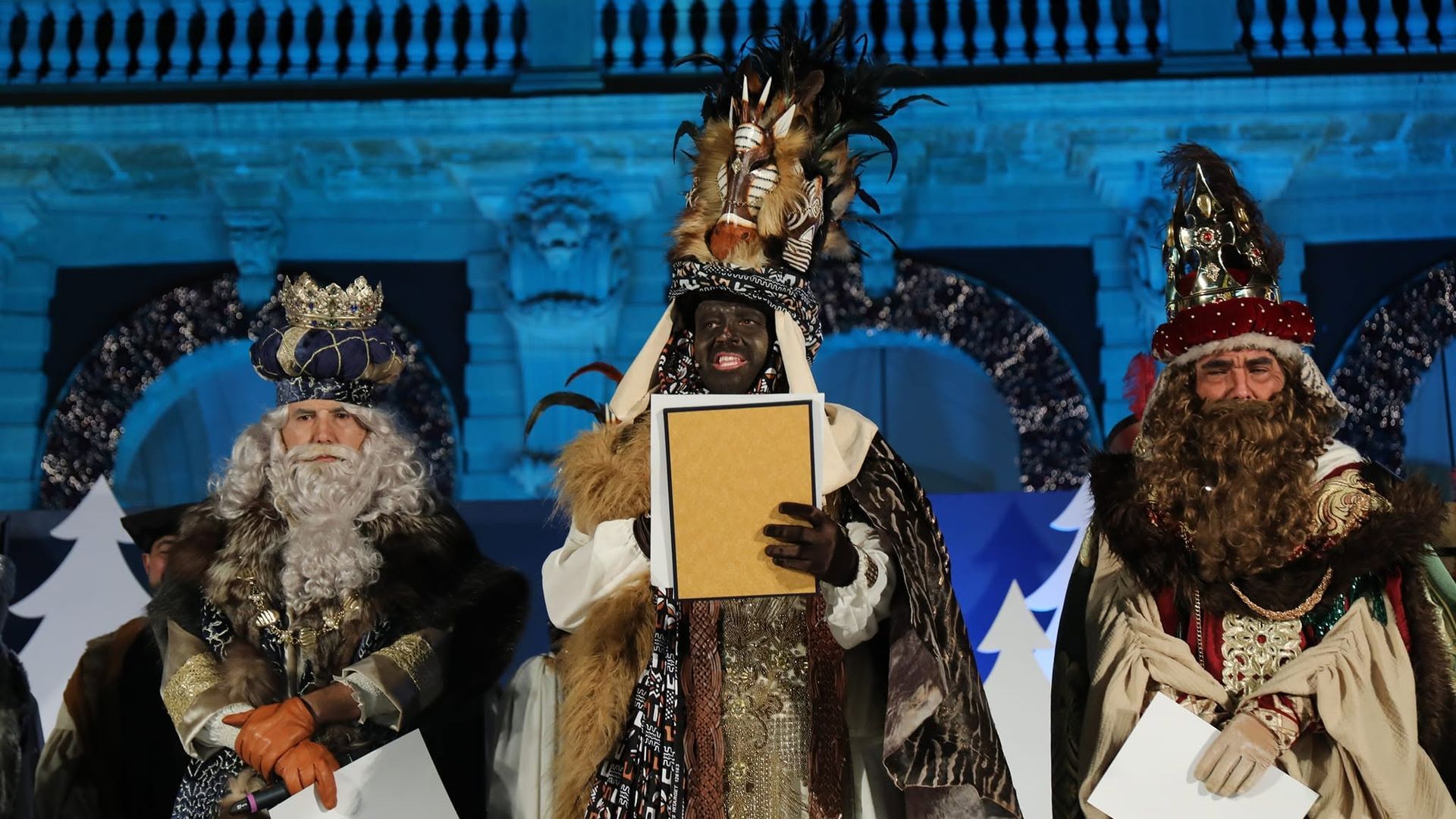 Los Reyes Magos recaudan donativos con un 'tapeo solidario' en San Fernándo, Cádiz: "Ningún niño sin su juguete" Los Reyes Magos recaudan donativos con un 'tapeo solidario' en San Fernándo, Cádiz: "Ningún niño sin su juguete"