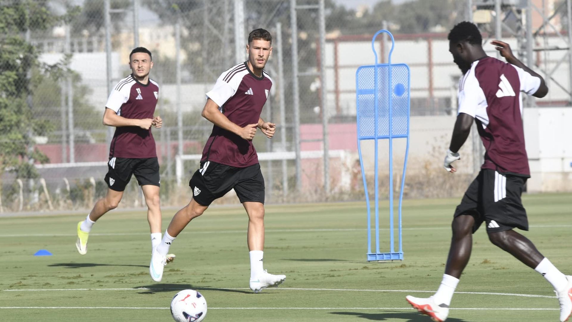 Lucas Stassin y Rubén Vargas, en el entrenamiento de este miércoles