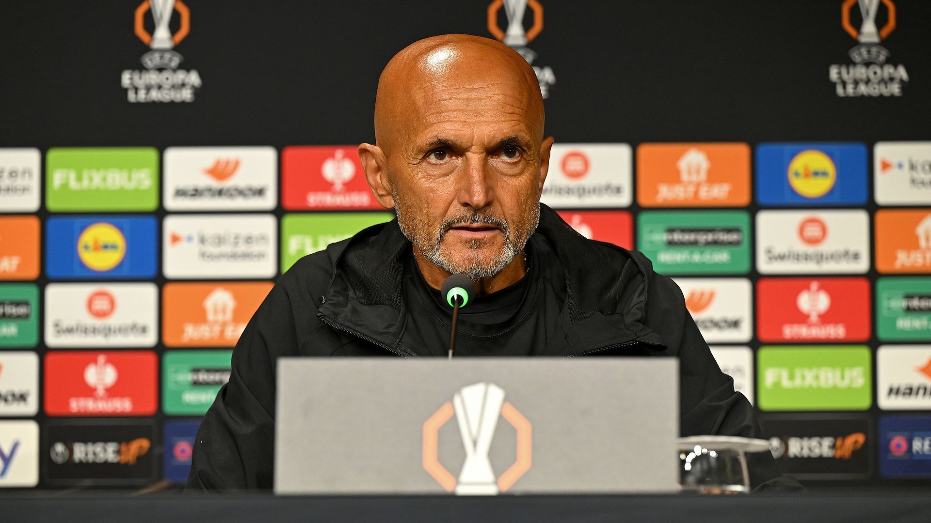 Luciano Spalletti en sala de prensa Luciano Spalletti en sala de prensa