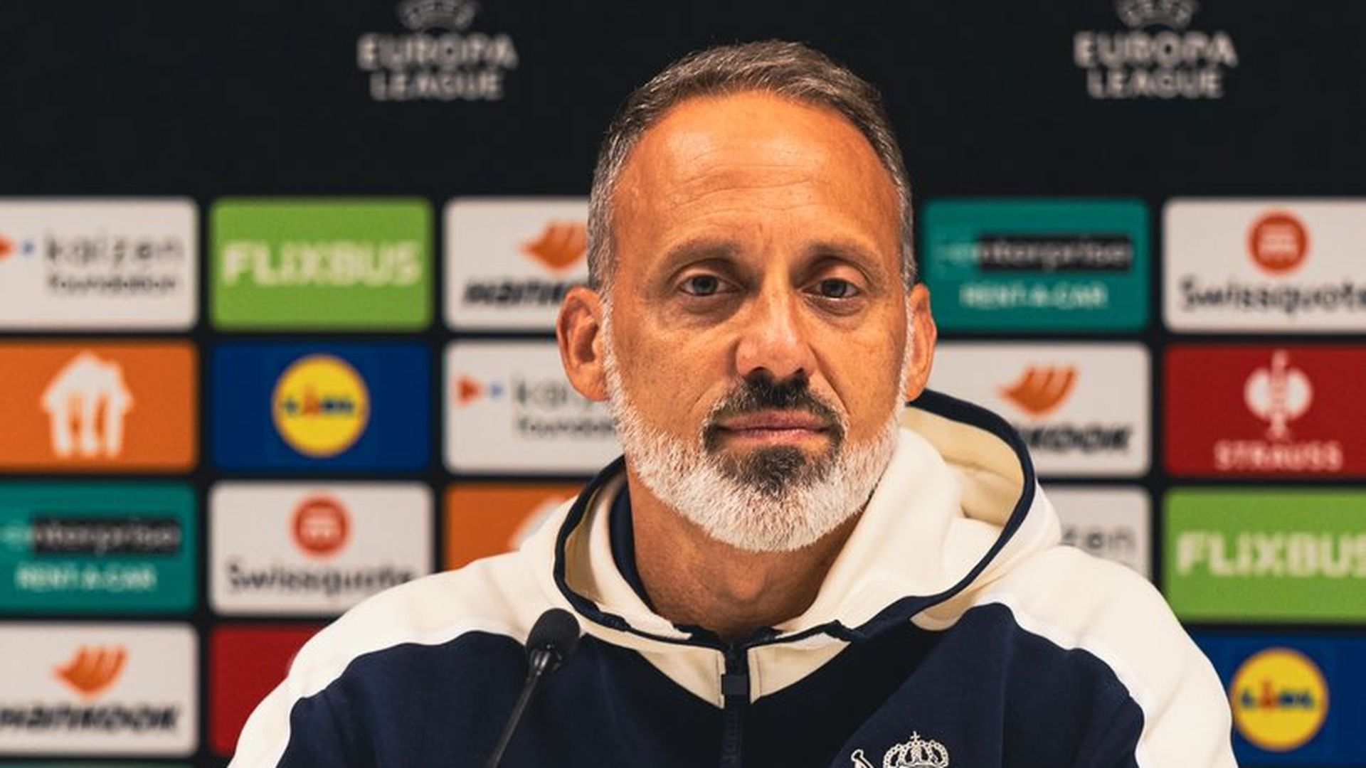 Pellegrino Matarazzo en sala de prensa