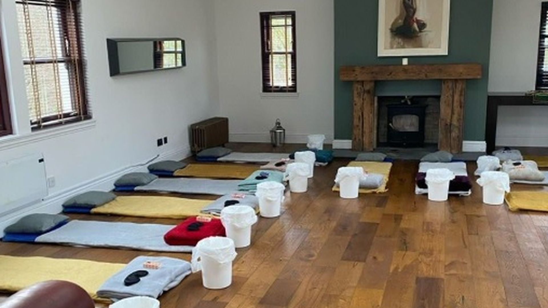Sala en las que se realizaban los supuestos retiros Sala en las que se realizaban los supuestos retiros