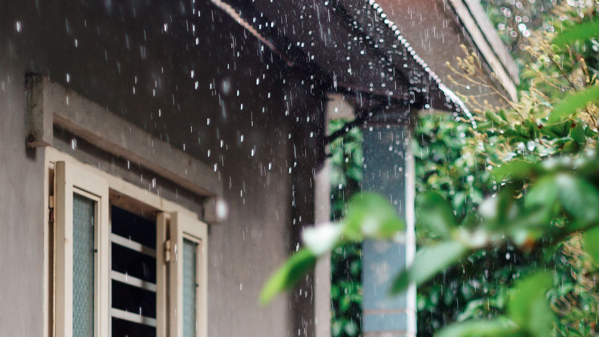 Una casa con lluvia Una casa con lluvia