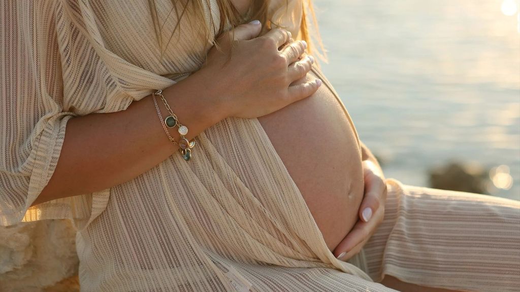 Una de cada dos mujeres españolas ha sido madre más tarde de lo que hubiera deseado