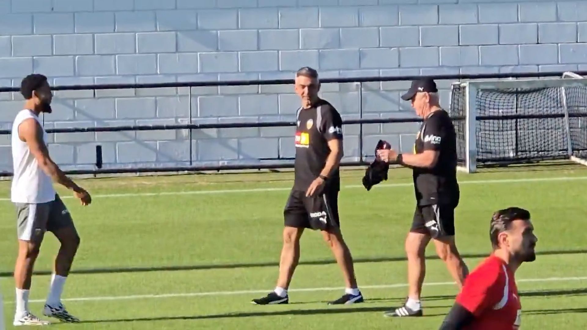 Aguirre con Toni Amor y Danjuma