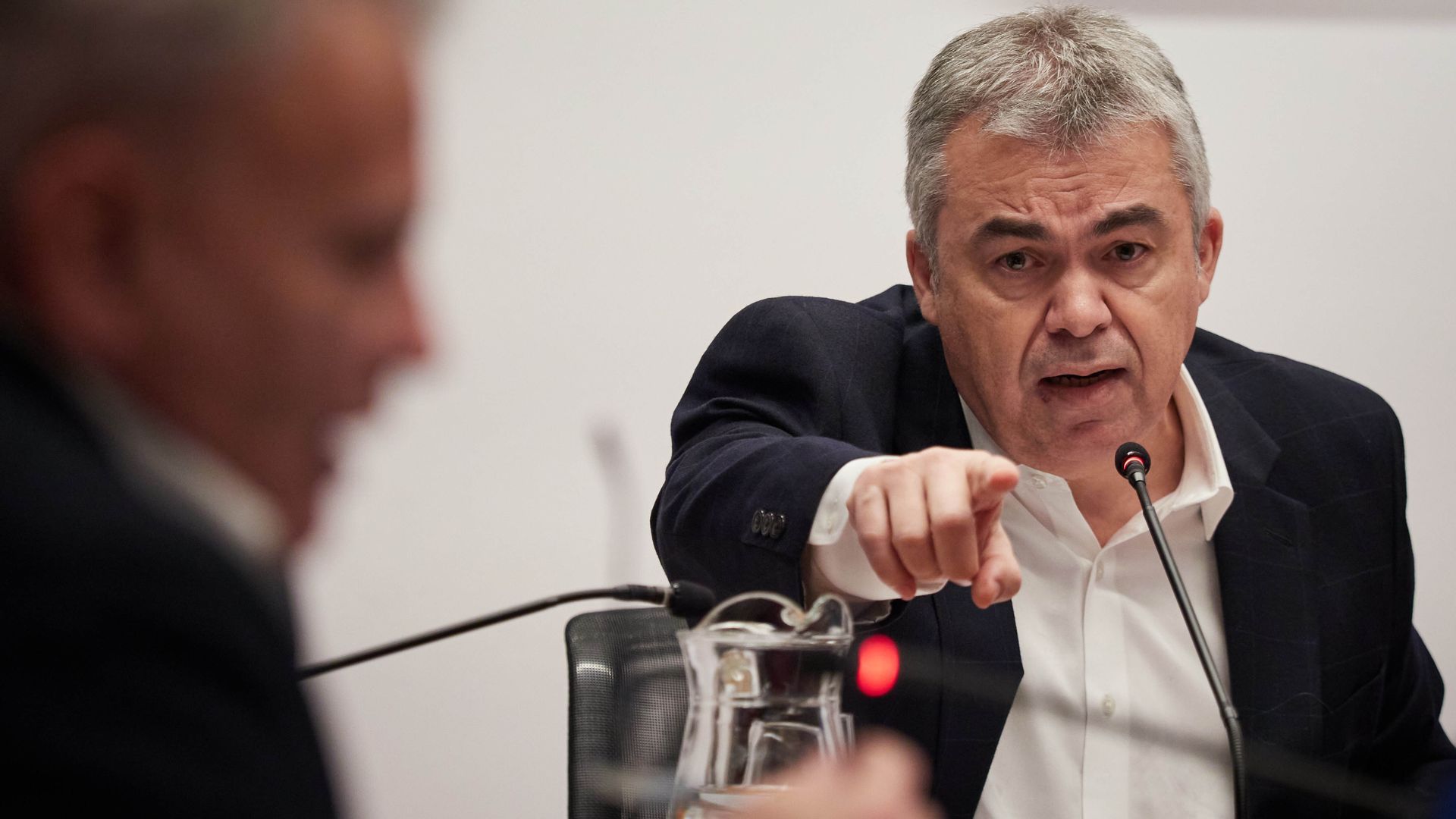 El juez del 'caso Koldo' pide al instructor del 'caso Leire Díez' las agendas de Cerdán El juez del 'caso Koldo' pide al instructor del 'caso Leire Díez' las agendas de Cerdán