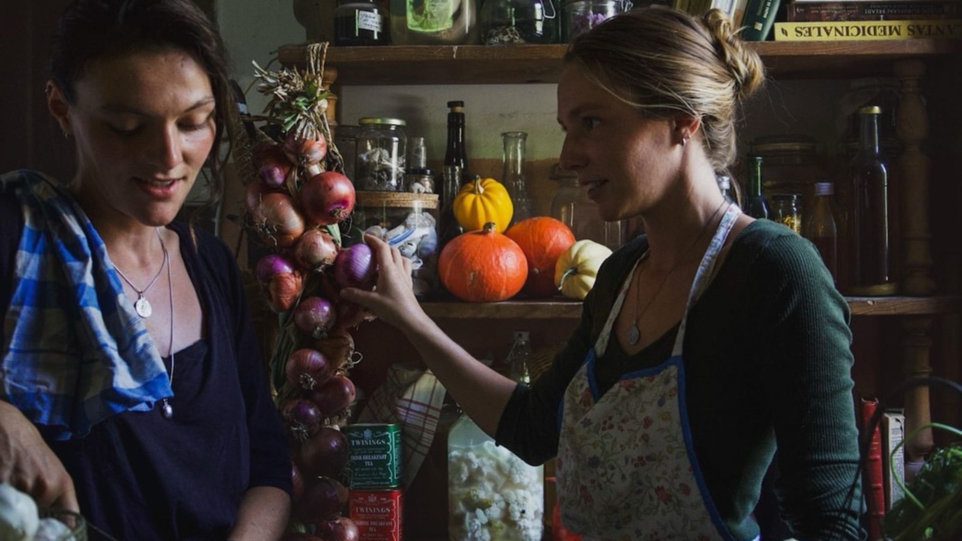 Las dos hermanas que llevan la Finca Lamaye