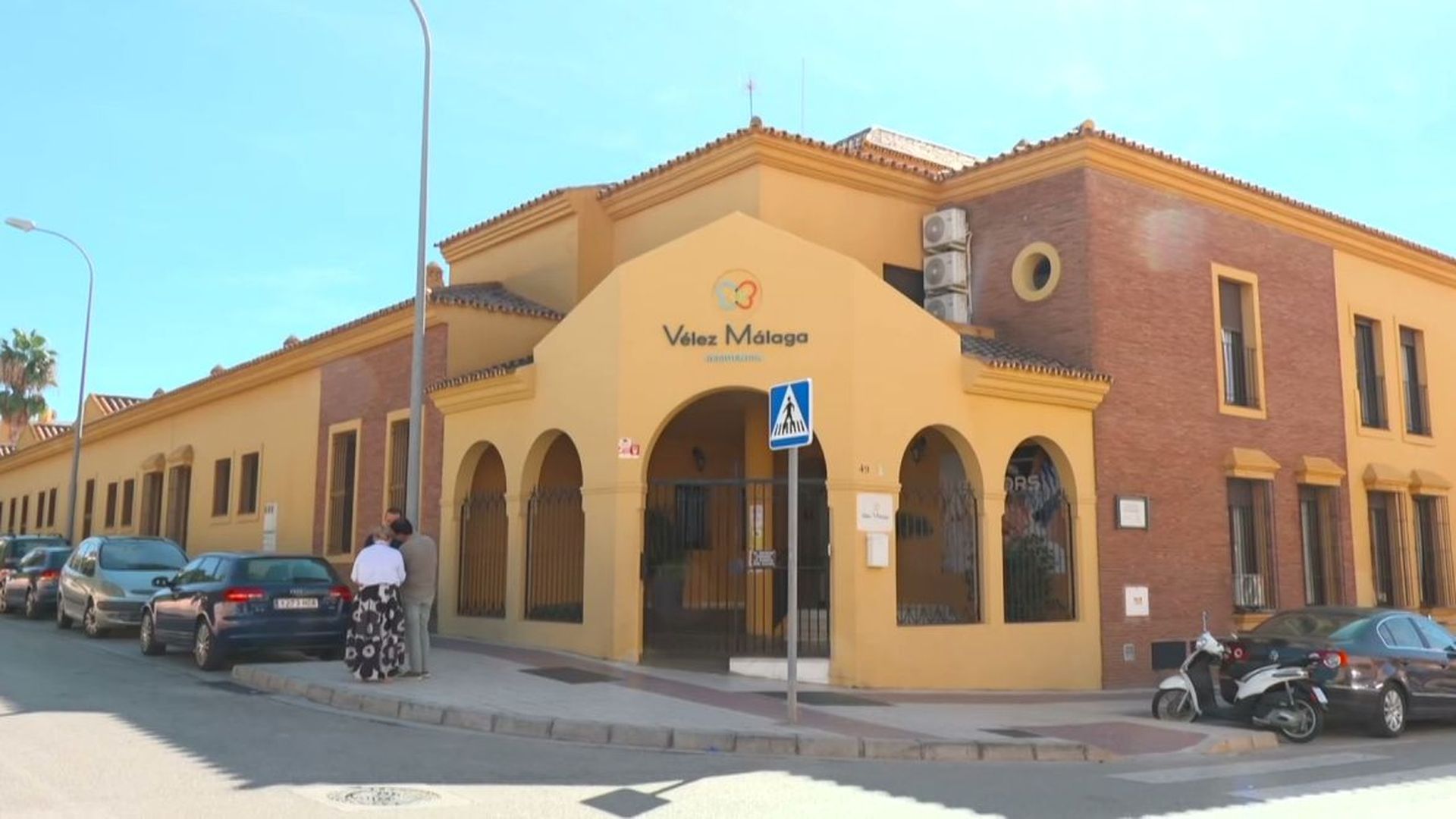 Usuarios de la residencia de de Vélez-Málaga aseguran que el ascensor accidentado "tenía fallos recurrentes"