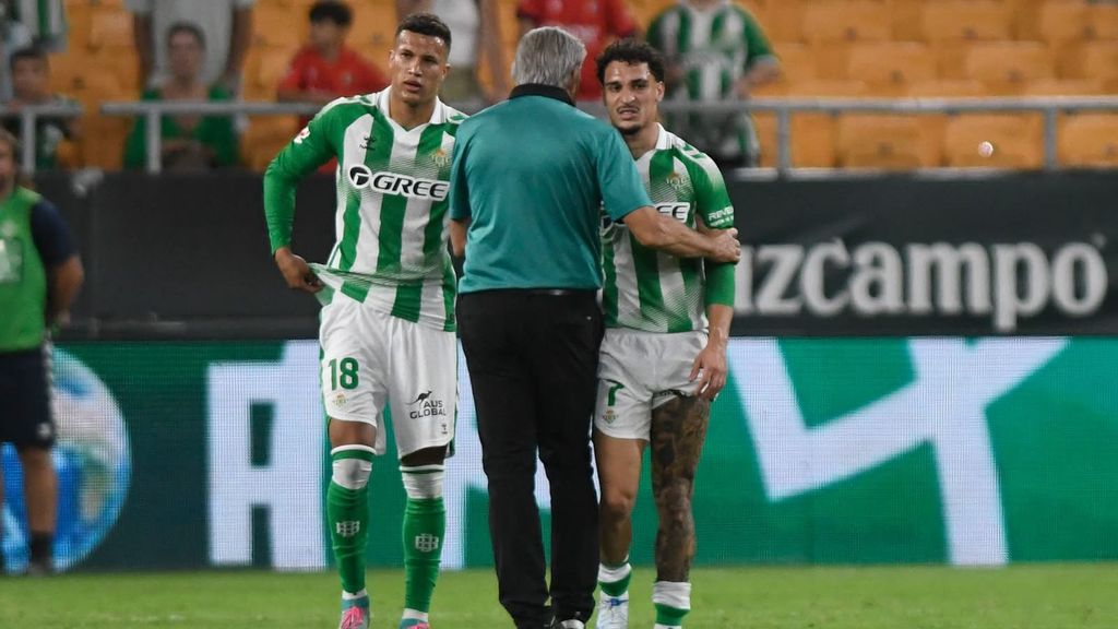 Pellegrini arropa a Antony tras el robo en su casa