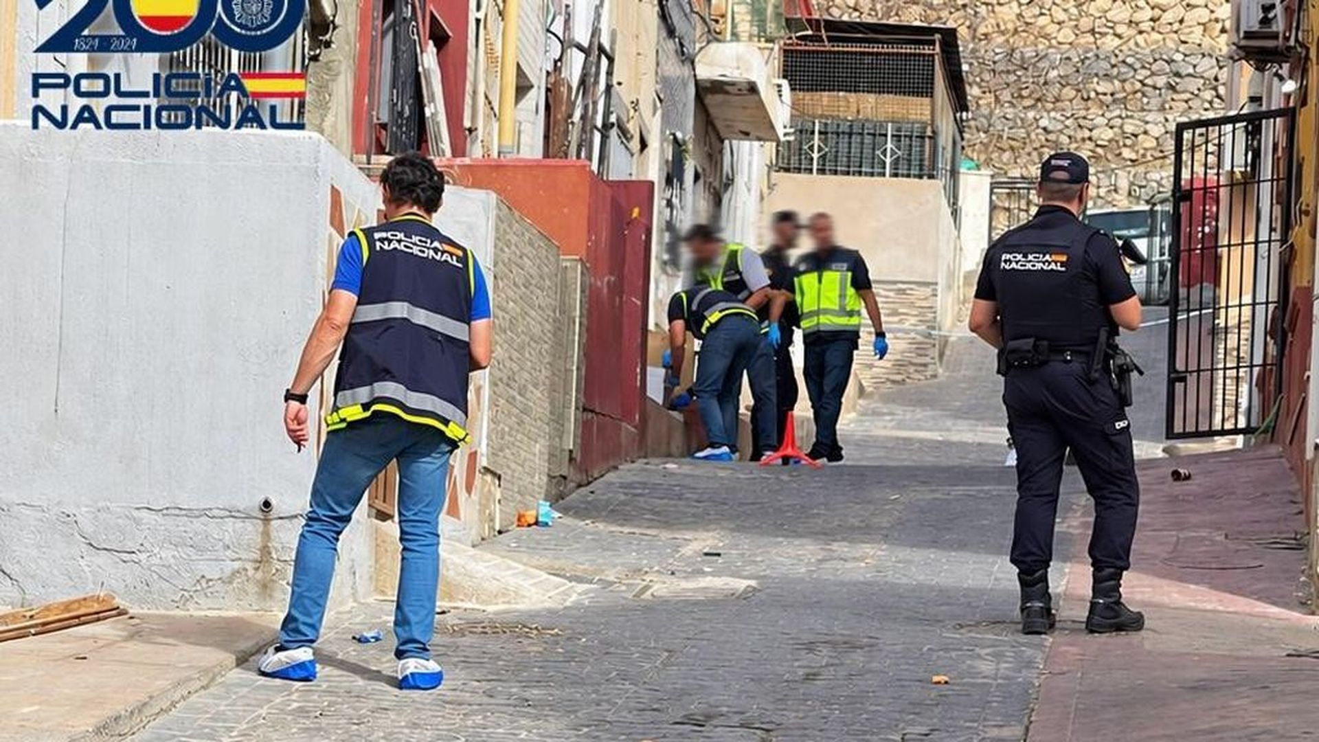 Detención de uno de los dos presuntos implicados en la muerte de un hombre en el barrio almeriense de Pescadería. Detención de uno de los dos presuntos implicados en la muerte de un hombre en el barrio almeriense de Pescadería.