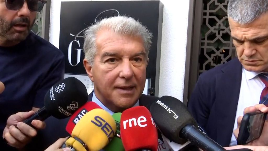 Joan Laporta aplaude el fútbol realizado por el Betis