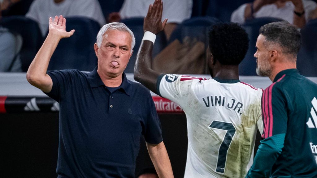 José Mourinho defiende a Vinicius y confiesa que, en su lugar, habría salido del Real Madrid