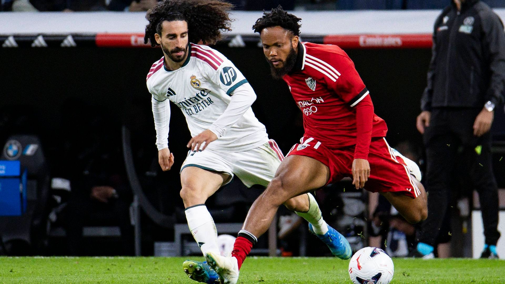 Chidera Ejuke, ante el Real Madrid