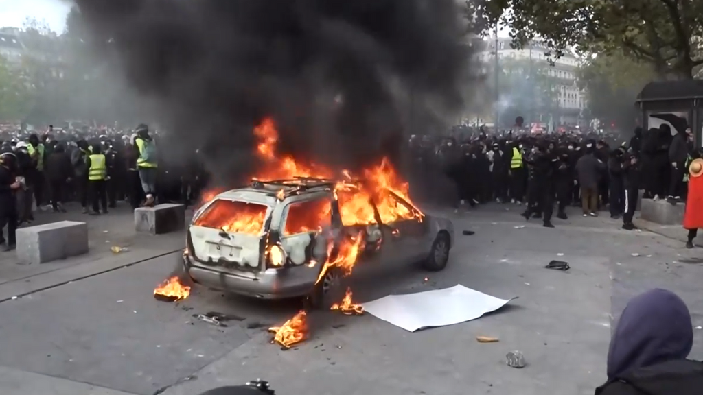 Explosión de violencia en Francia: los manifestantes denuncian el alto coste de la vida y el precio de los carburantes