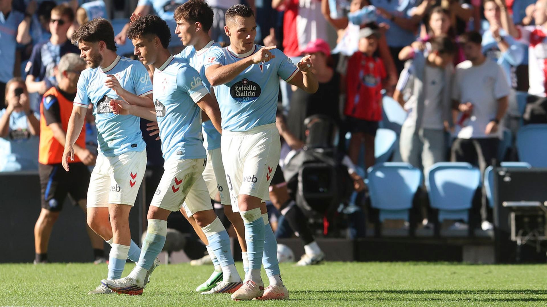 Ferran Jutglà celebra su gol en el Celta-Alavés Ferran Jutglà celebra su gol en el Celta-Alavés