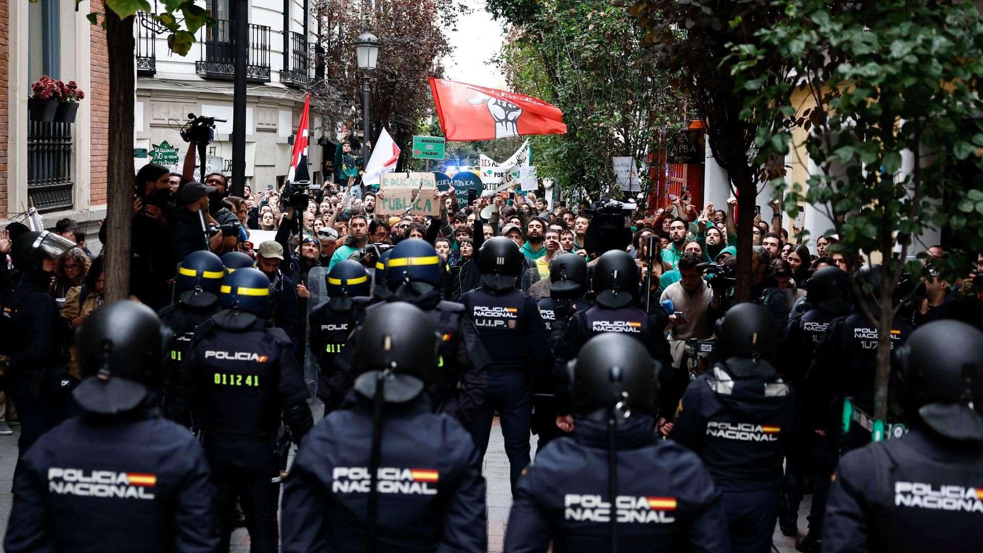 Ayuso ya ha abandonado el lugar