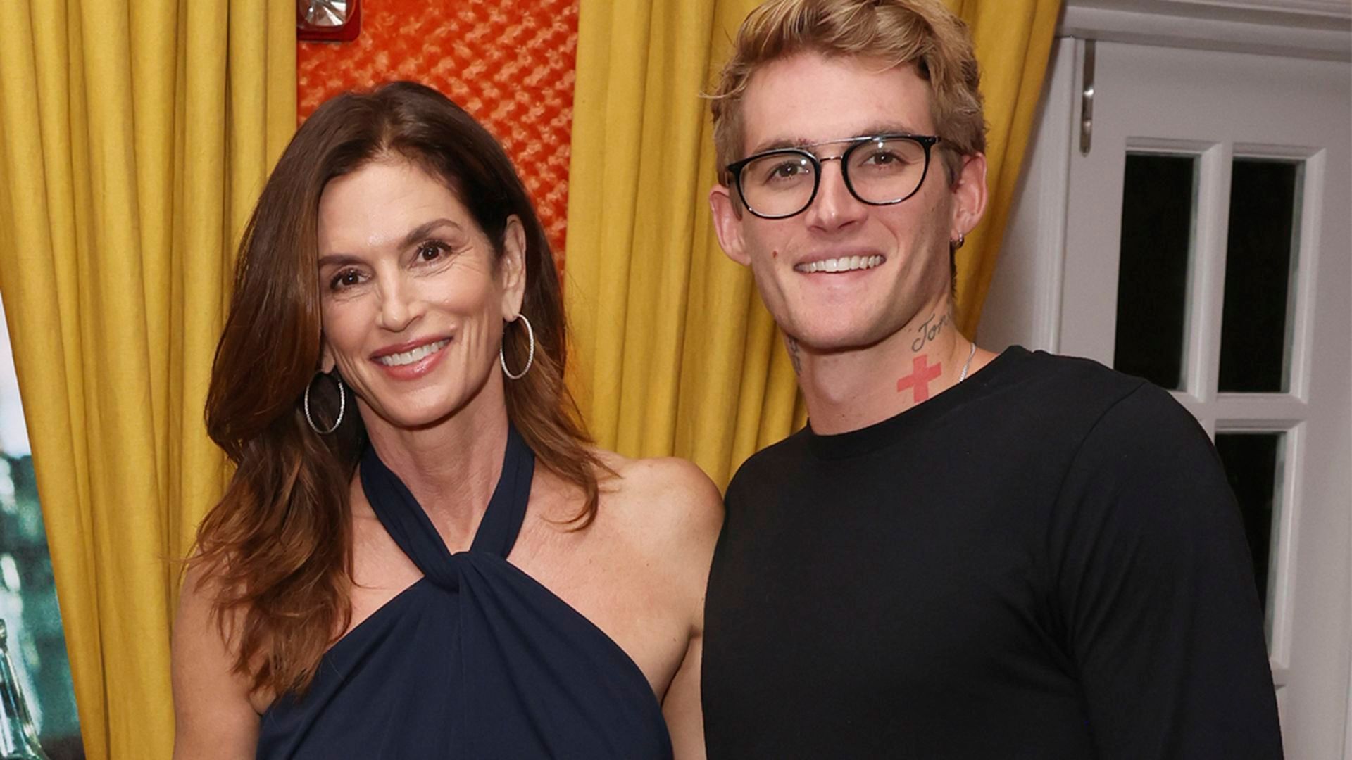 Cindy Crawford y su hijo, Presley Gerber Cindy Crawford y su hijo, Presley Gerber
