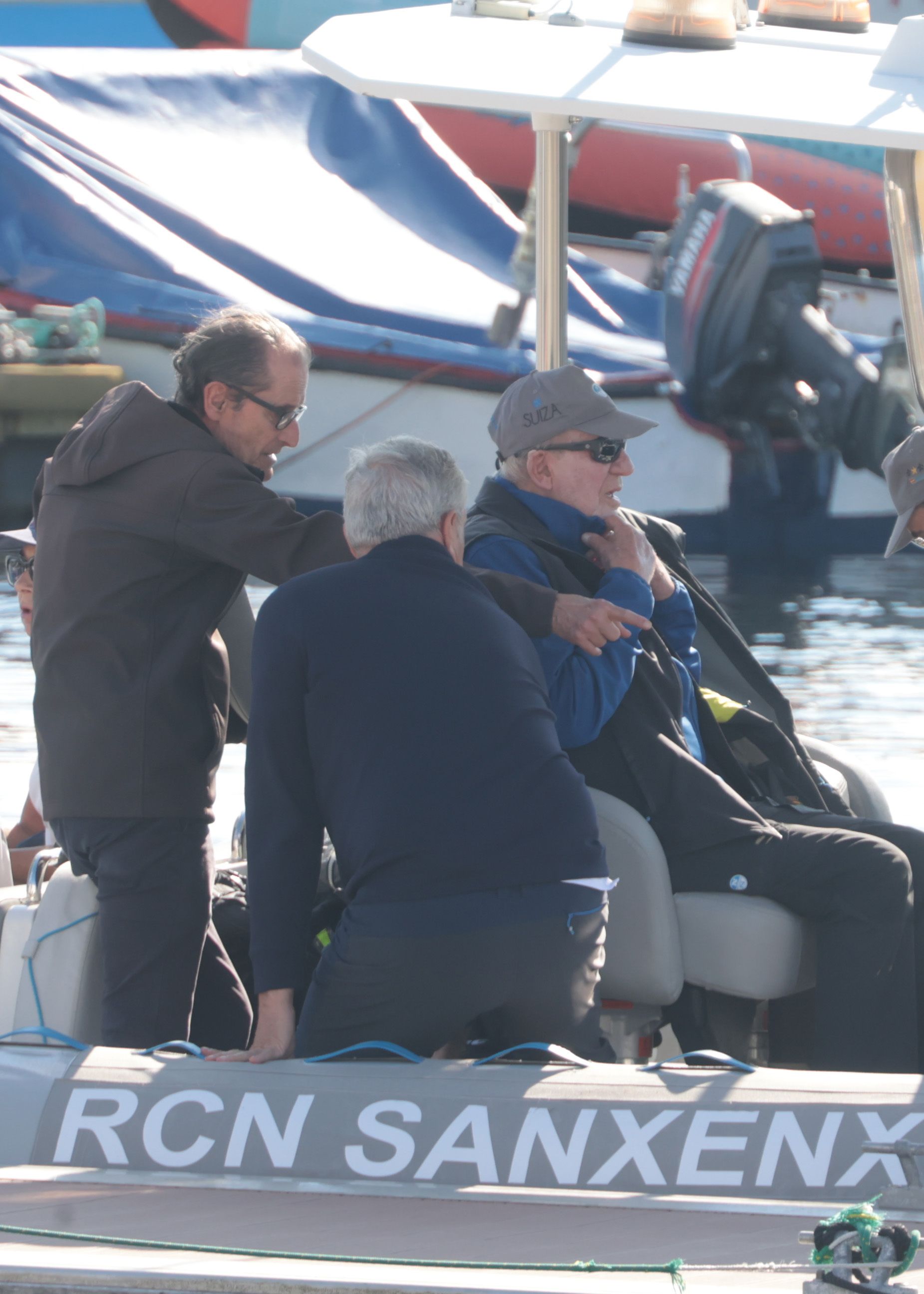 El rey Juan Carlos sale a navegar en Sanxenxo