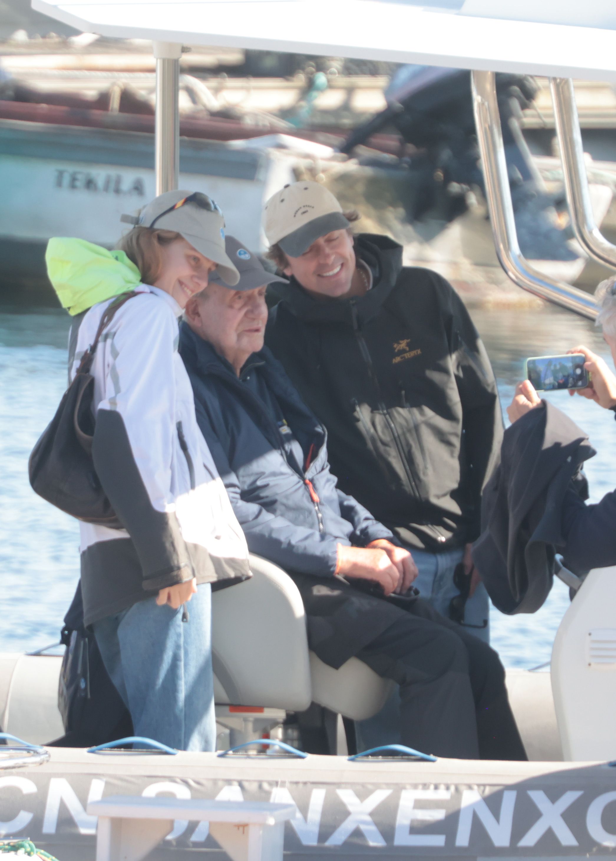 Los gestos de complicidad de Irene Urdangarin con su abuelo don Juan Carlos
