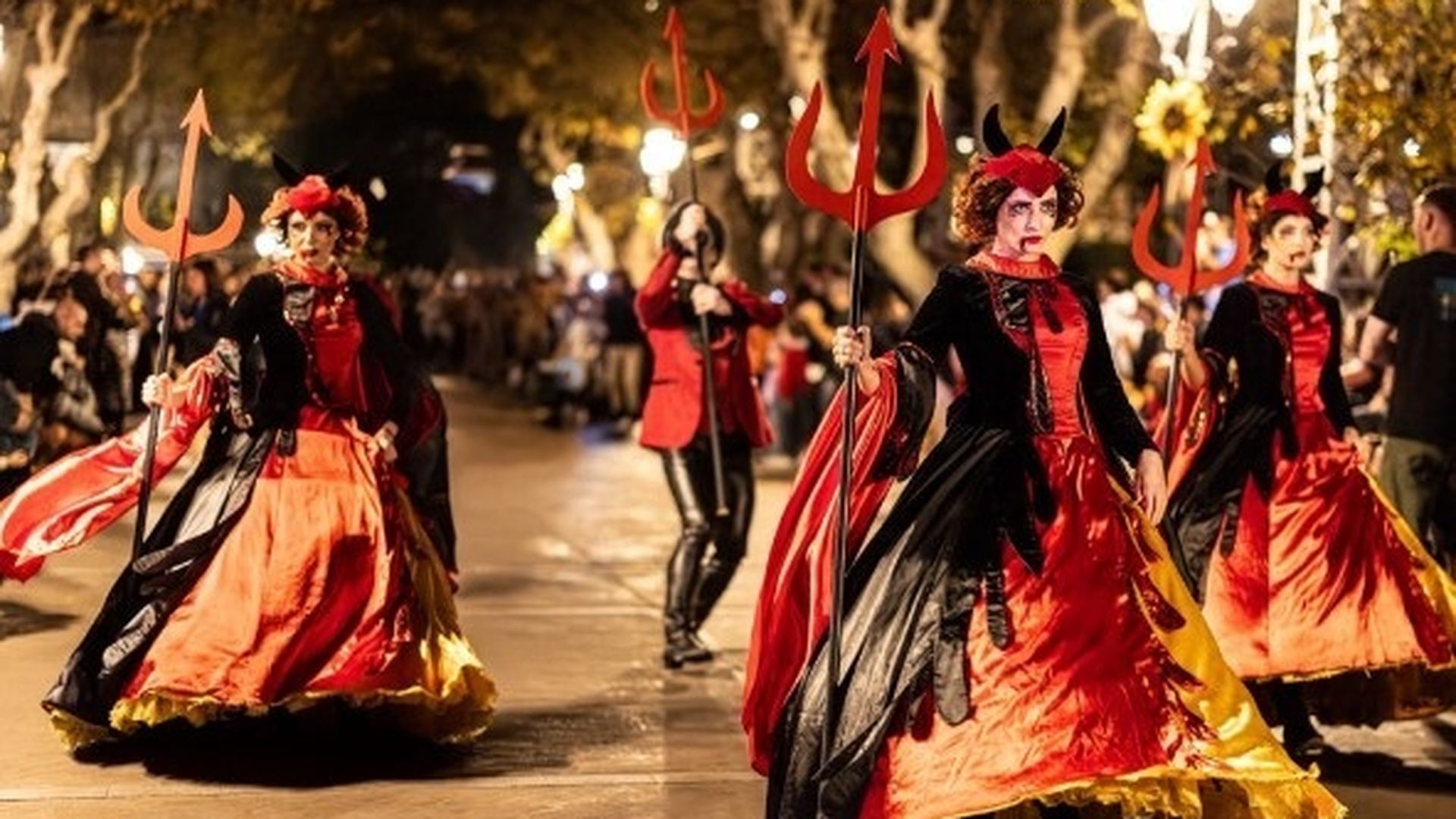 Imagen de archivo de un desfile de Halloween