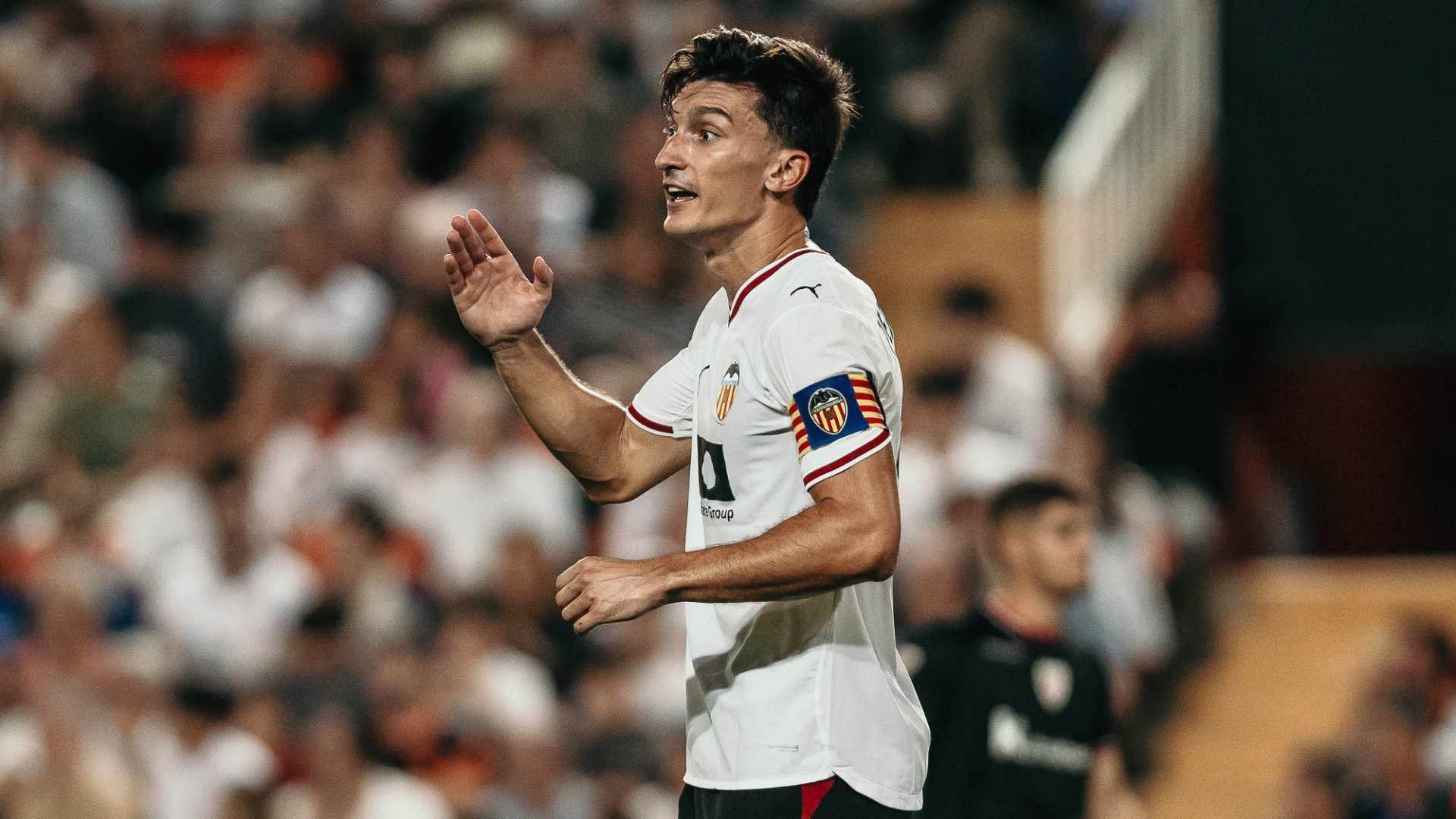 Pepelu ante el Athletic en Mestalla