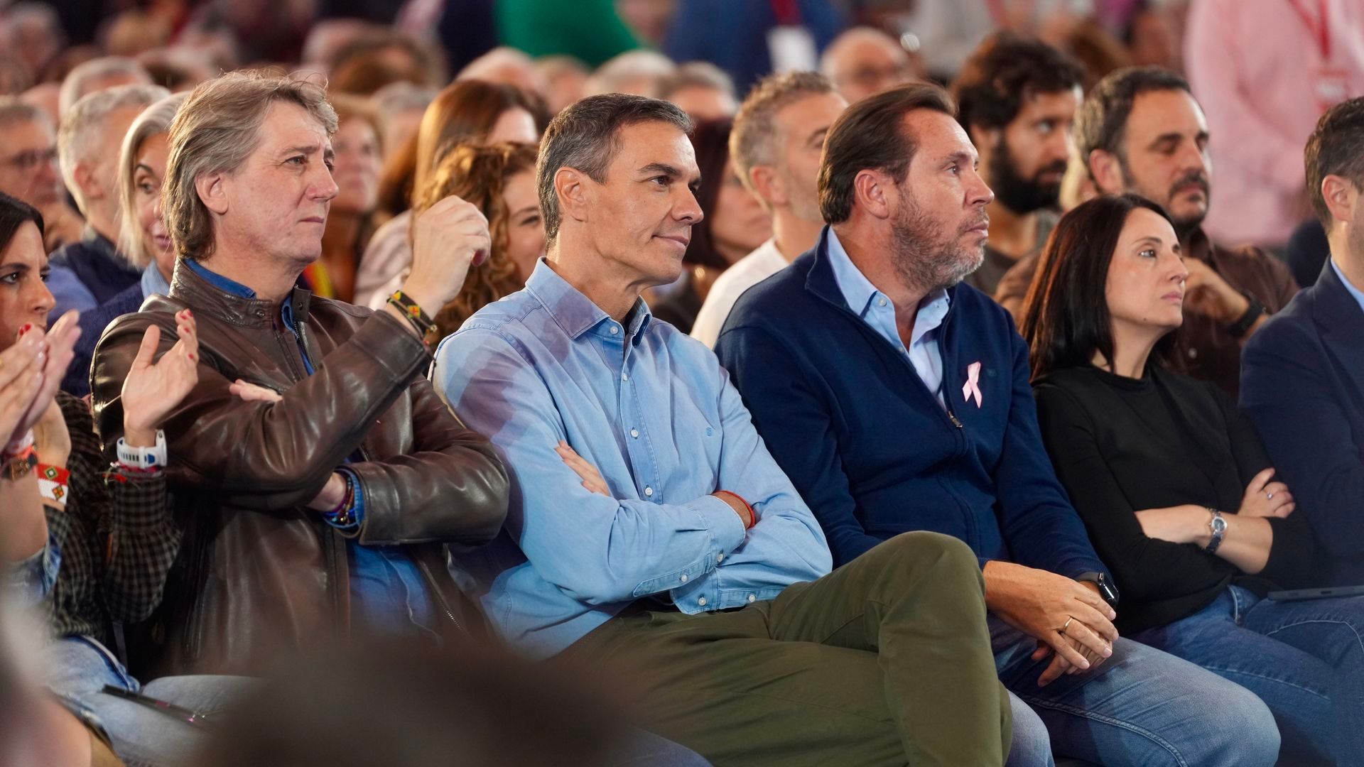 Sánchez lo apuesta todo al rojo