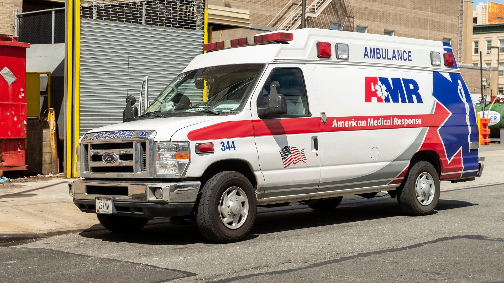Una ambulancia en Nueva York Una ambulancia en Nueva York