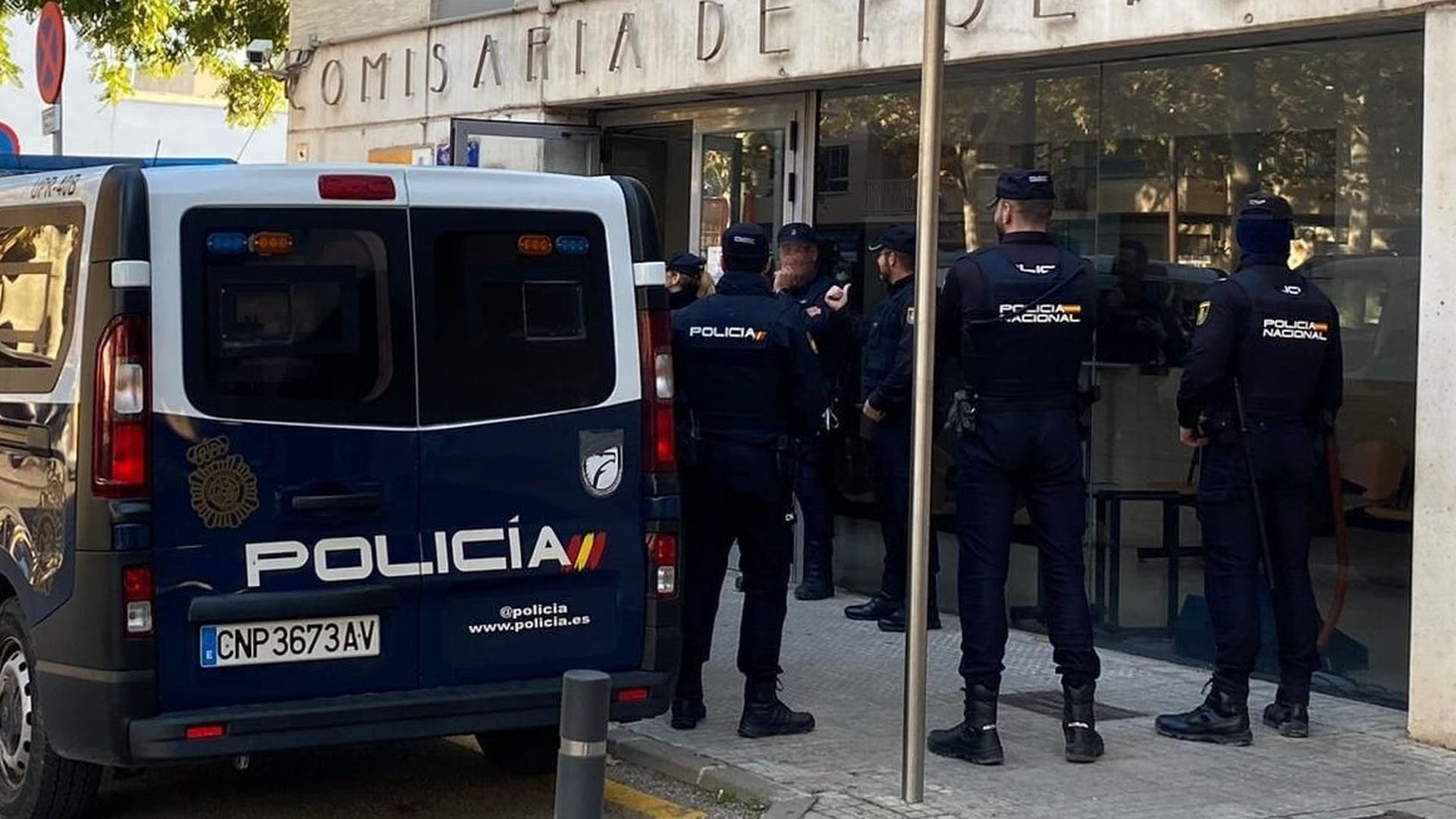 Detienen al youtuber 'El Patrón Cortes' por amenazas a su expareja: "Escóndete porque no voy a parar hasta matarte" Detienen al youtuber 'El Patrón Cortes' por amenazas a su expareja: "Escóndete porque no voy a parar hasta matarte"