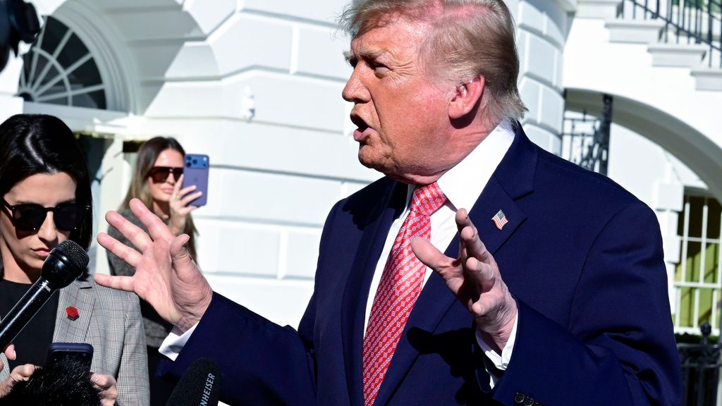 Donald Trump mete miedo a los votantes estadounidense con las violentas manifestaciones de Francia y al ascenso de los demócratas