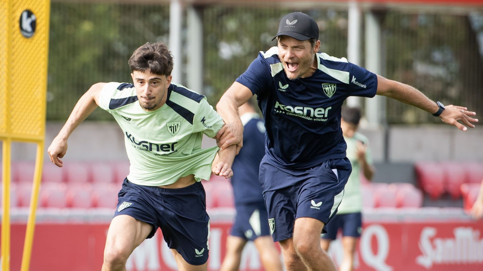 Edin Terzic, en un entrenamiento del Athletic Club Edin Terzic, en un entrenamiento del Athletic Club