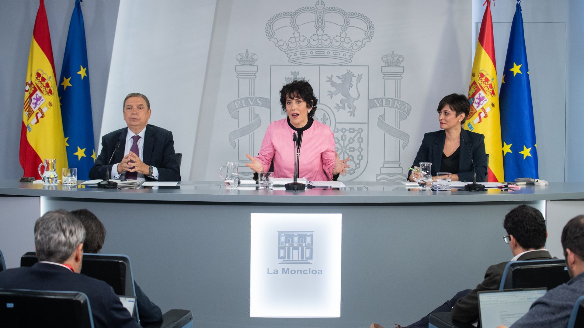 Estas son las nuevas medidas de prestaciones para trabajadores y familias aprobadas por el Gobierno Estas son las nuevas medidas de prestaciones para trabajadores y familias aprobadas por el Gobierno