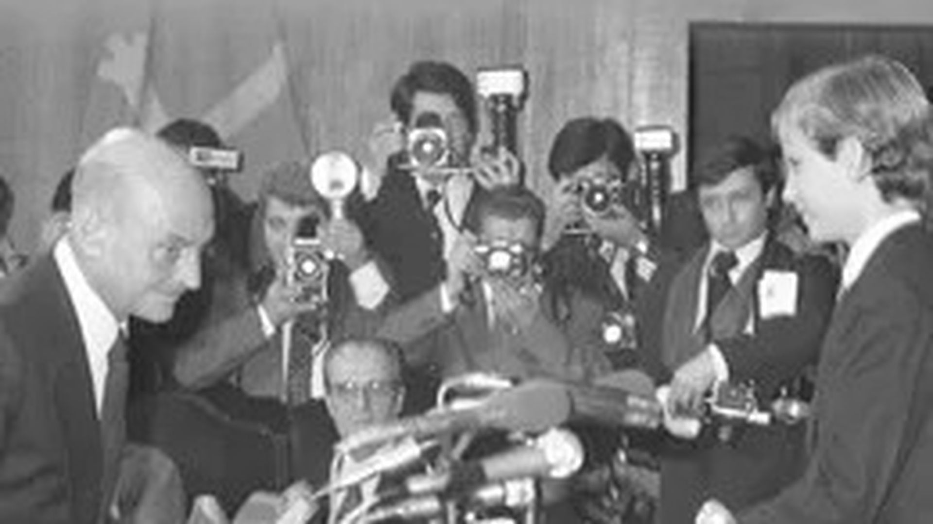 El actual rey Felipe en su primer acto oficial en la entrega de los Premios Príncipe de Asturias en Oviedo, en 1981
