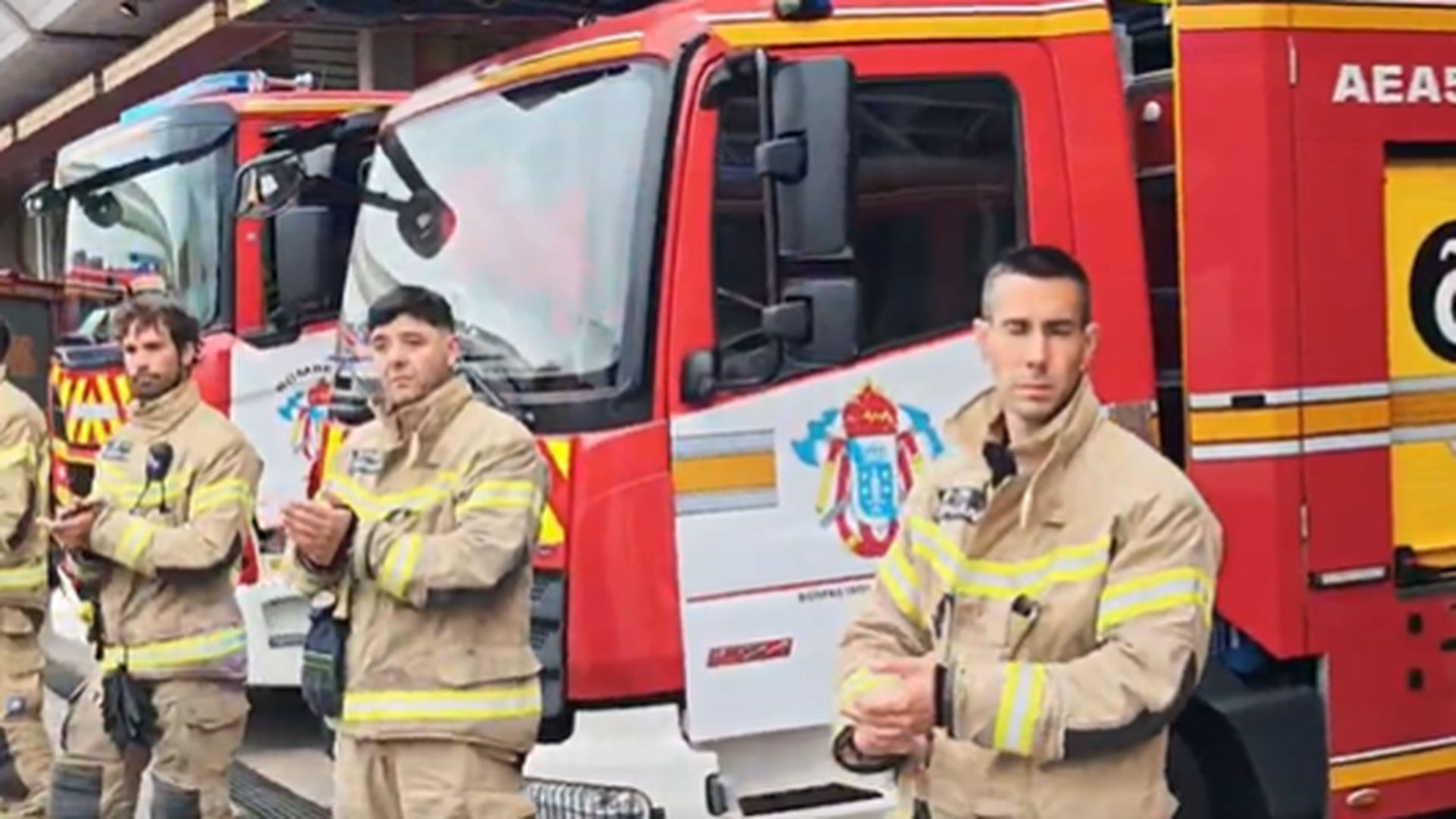 El Homenaje a José Manuel Sánchez Doval, el bombero de A Coruña fallecido a los 67 años: "Nos ha dejado uno de nosotros" El Homenaje a José Manuel Sánchez Doval, el bombero de A Coruña fallecido a los 67 años: "Nos ha dejado uno de nosotros"