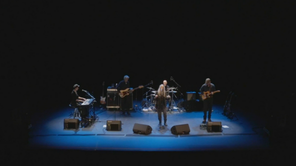 Patti Smith recibió una ovación de una hora tras su primer concierto en España en 50 años
