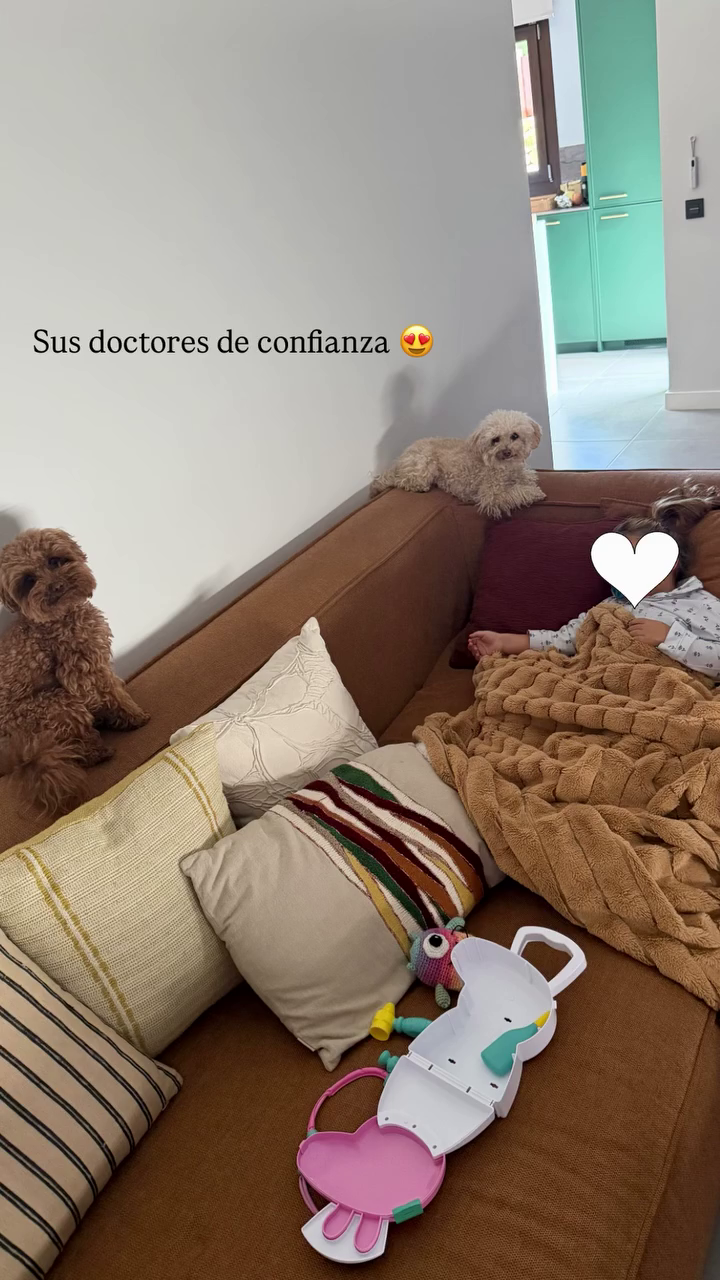 Athenea en casa malita