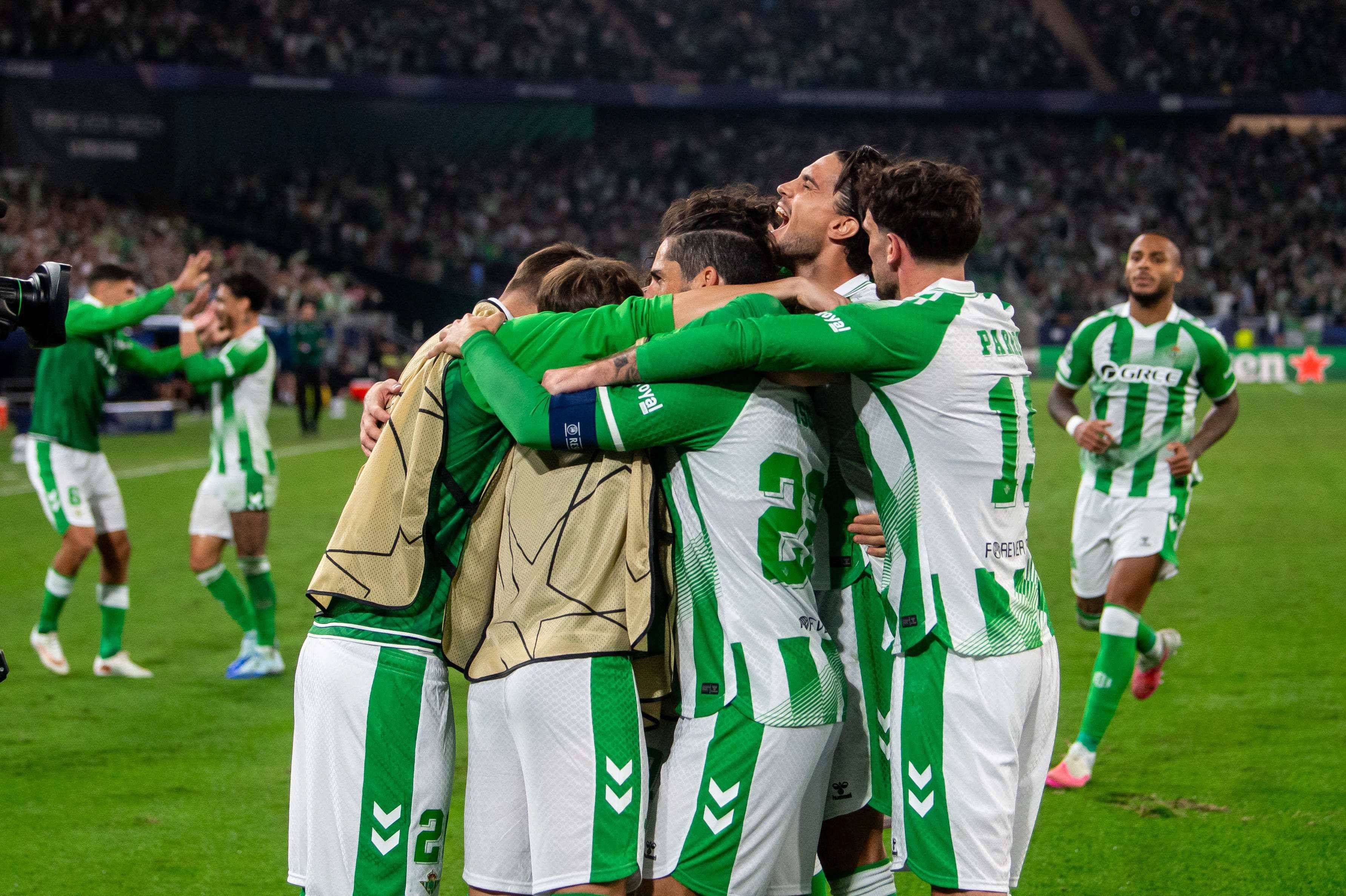 Real Madrid y Betis 'salvan' a España y depende de sí misma para la plaza extra de Champions