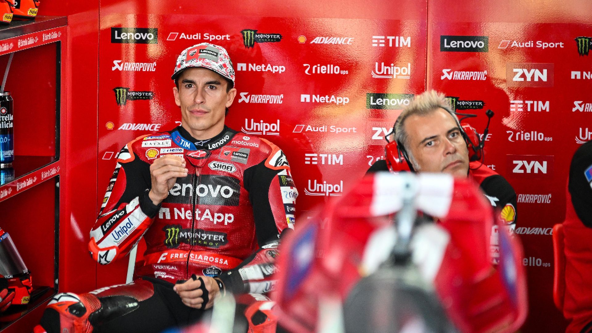 Marc Márquez, en el box de Ducati en Indonesia