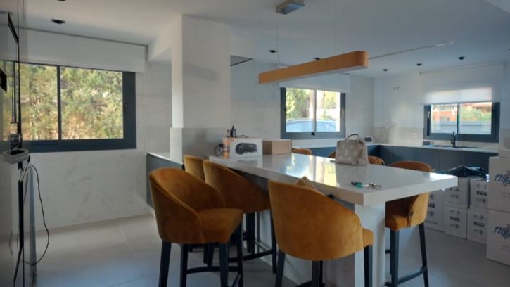 La cocina es una continuación del salón
