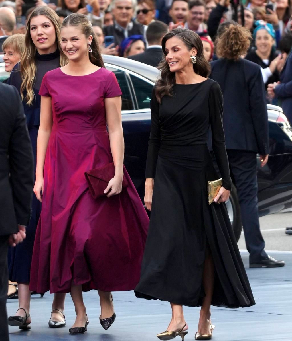 La reina Letizia y sus hijas este 23 de octubre