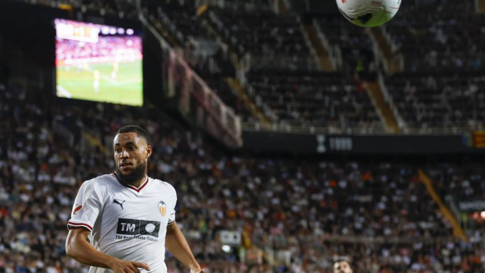 Danjuma ante el Villarreal